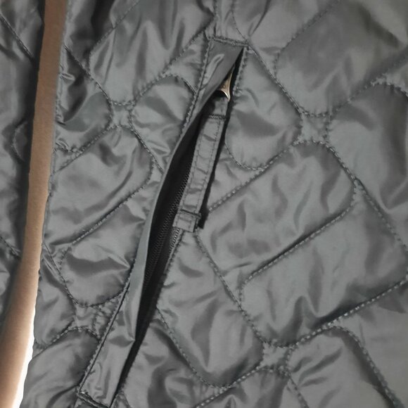 COLUMBIA Womens Sweet View Insulated Bomber, Black Lightweight Puffer Jacket LN - Picture 3 of 11